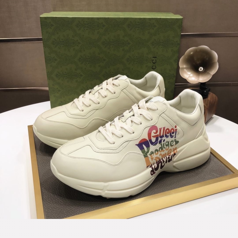G*u*i casual shoes
